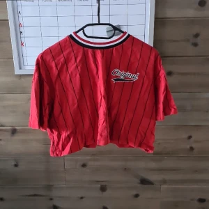 Topp - Kort topp i fint skick