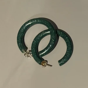 Öronhänge⭐️ - Gröna öronhängen köpta utomlands!