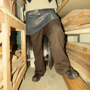 Filippa K kjol - Filippa K kjol med två fickor längst sidorna, den skimrar! 