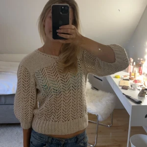 Söt unik topp!⭐️ - Superfin stickad topp med lite glitter i💓