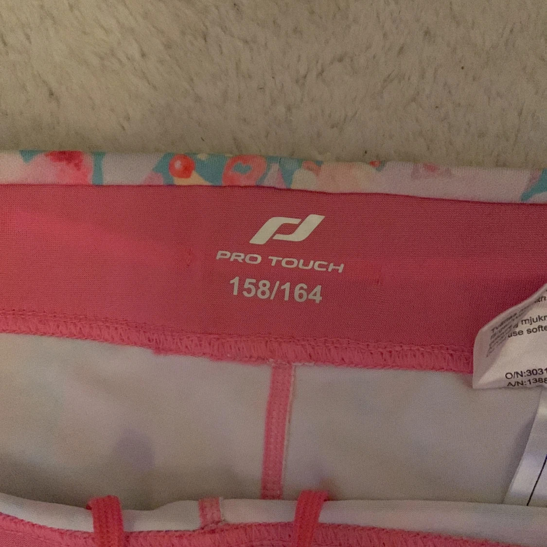 Färgglada träningstights  - 90