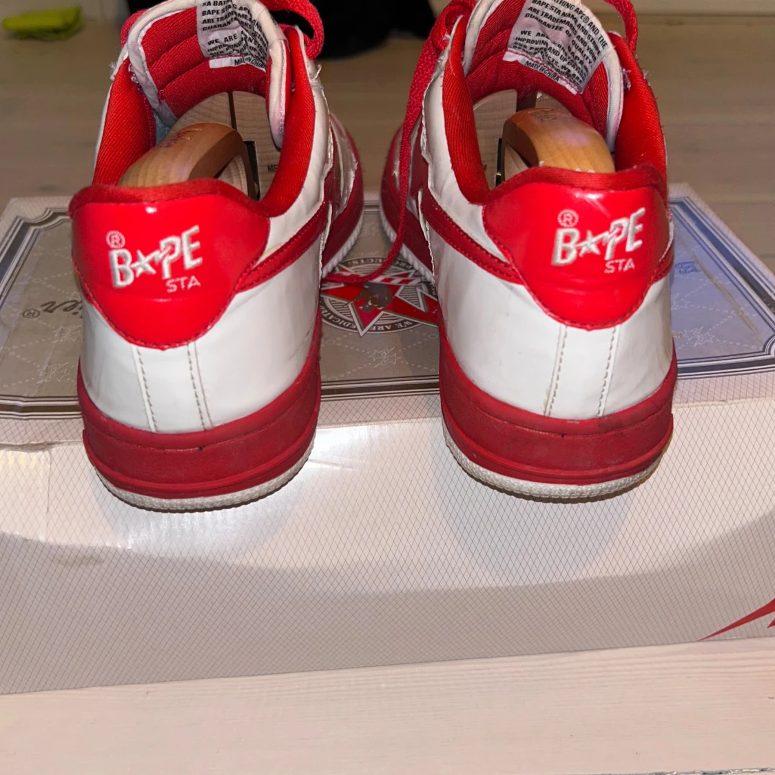 RARE BAPESTA♨️♨️♨️ Box Plus extra Laces medkommer - 93