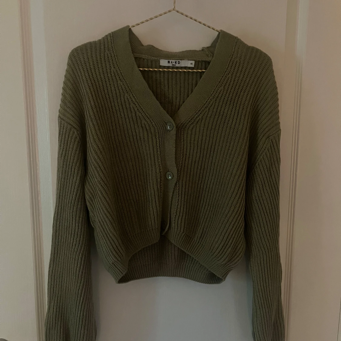 Stickad kofta från NA-KD