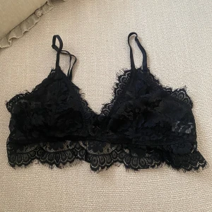 Spetsbralette - Sparsamt använd, tvättad💕