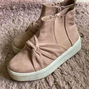 Skor till salu - Sommar skor