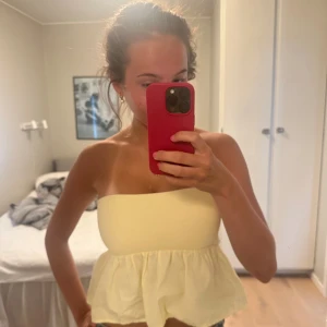 Gul topp - Sommartopp