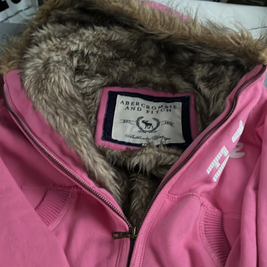 Snygg fur-jacka - 90