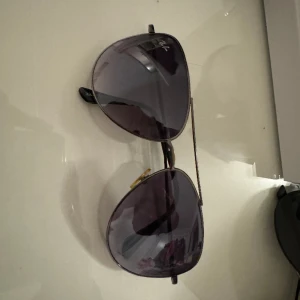 RAYBAN - Raybans! Oanvända, skriv för mer bilder, pris kan diskuteras vid snabb affär💖