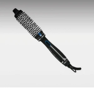 Värme borste  - Björn axen värme borste 30 mm!! Aldrig använd endast upp packad. Fira jul lite tidigare med min pappas del av släkten och fick två stycken! 