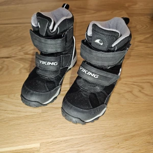 Kängor goretex - Viking kängor i Gore tex strl 31