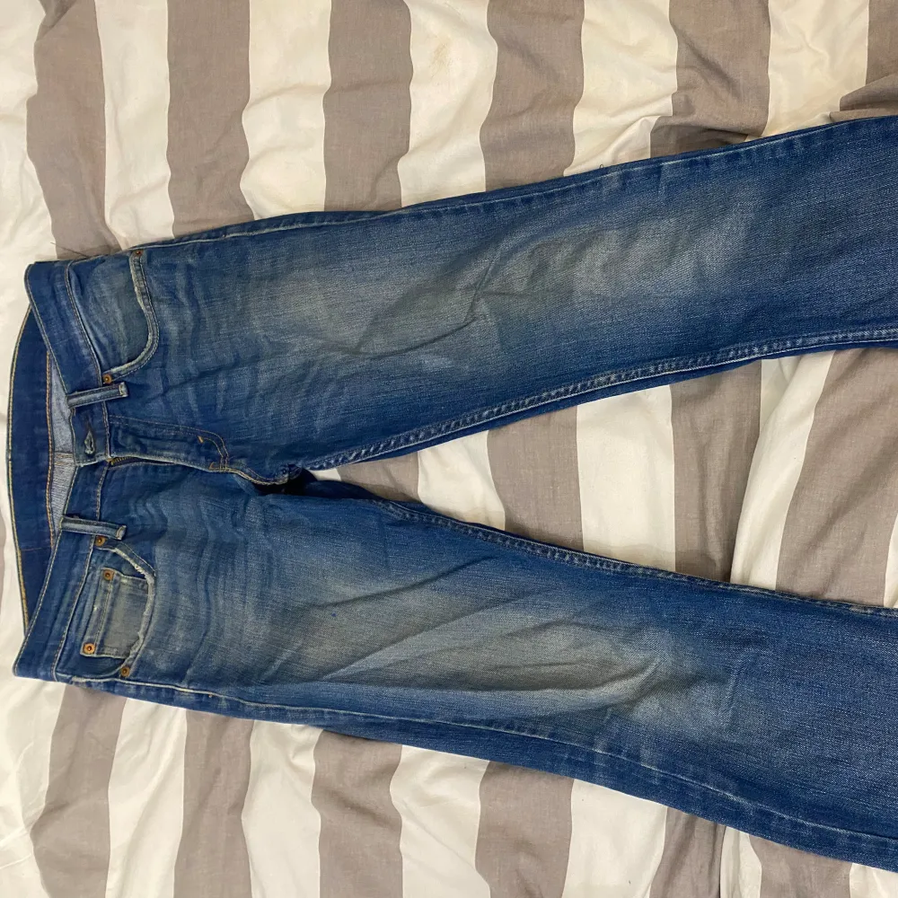 Levis 511  waist 29 Length 32  Fräsha blåa jeans . Jeans & Byxor.