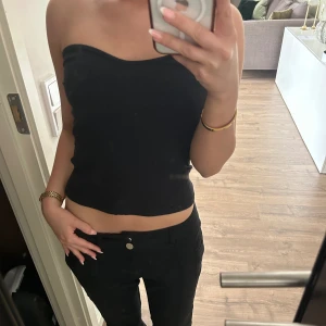 Festtop - Säljer denna söta festtop då jag har dubletter💍💃🏼 perfekt som den är eller med en kofta till