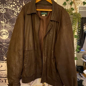 Brun skinnjacka  - As ball skinnjacka 😎