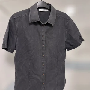 Tröja - Jättefin grå kortärmad tröja från Ted Nicol i storlek 38! Aldrig använd