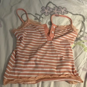 Y2k top  - XS - S jag har aldrig använt den! Köpt i second hand.