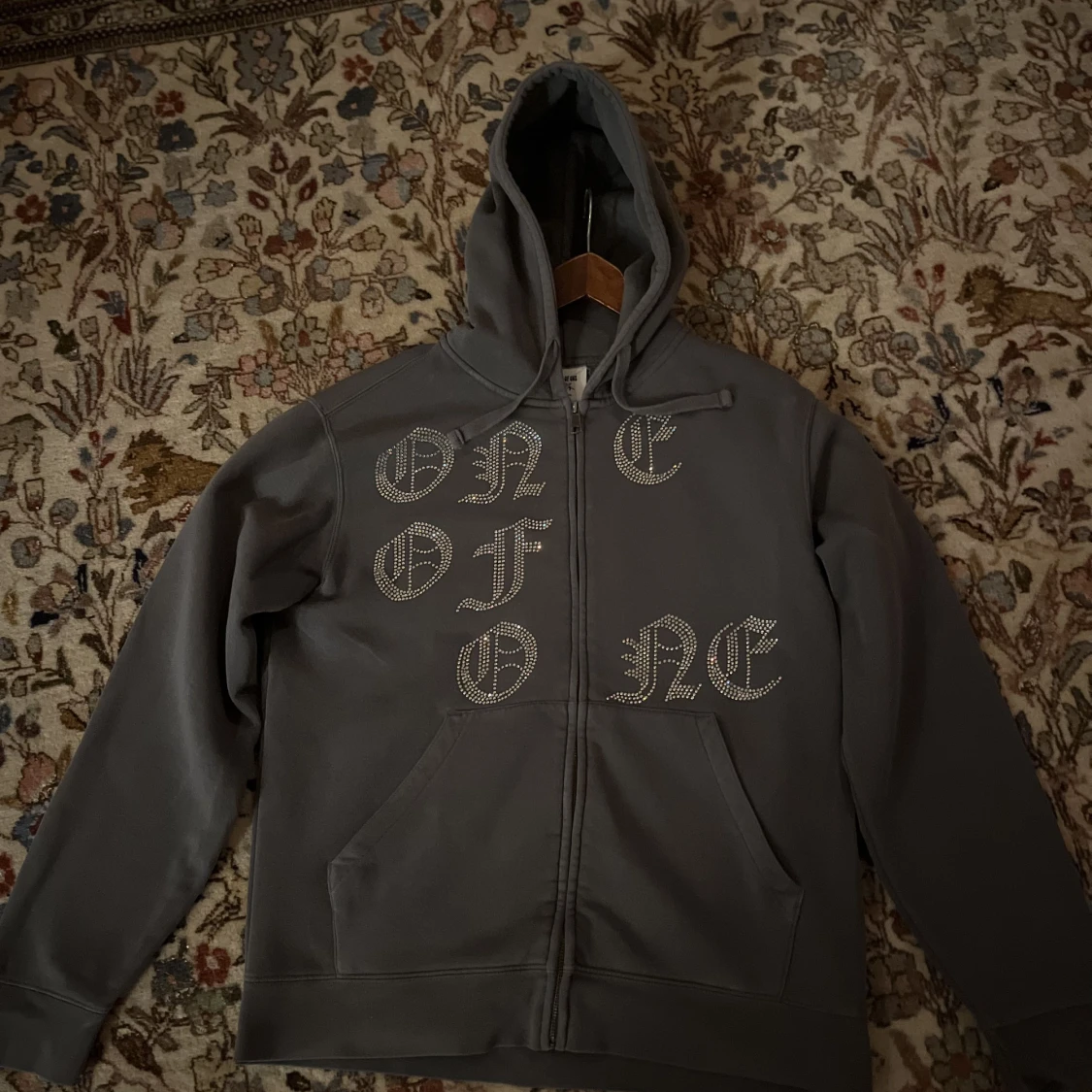 One of one tröja - 90