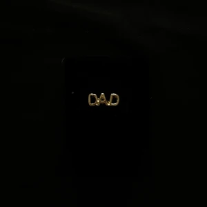 DAD ring - ”DAD ring” i guld⭐️