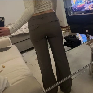 Kostymbyxor zara - Jättefina kostymbyxor . Zara storlek s 