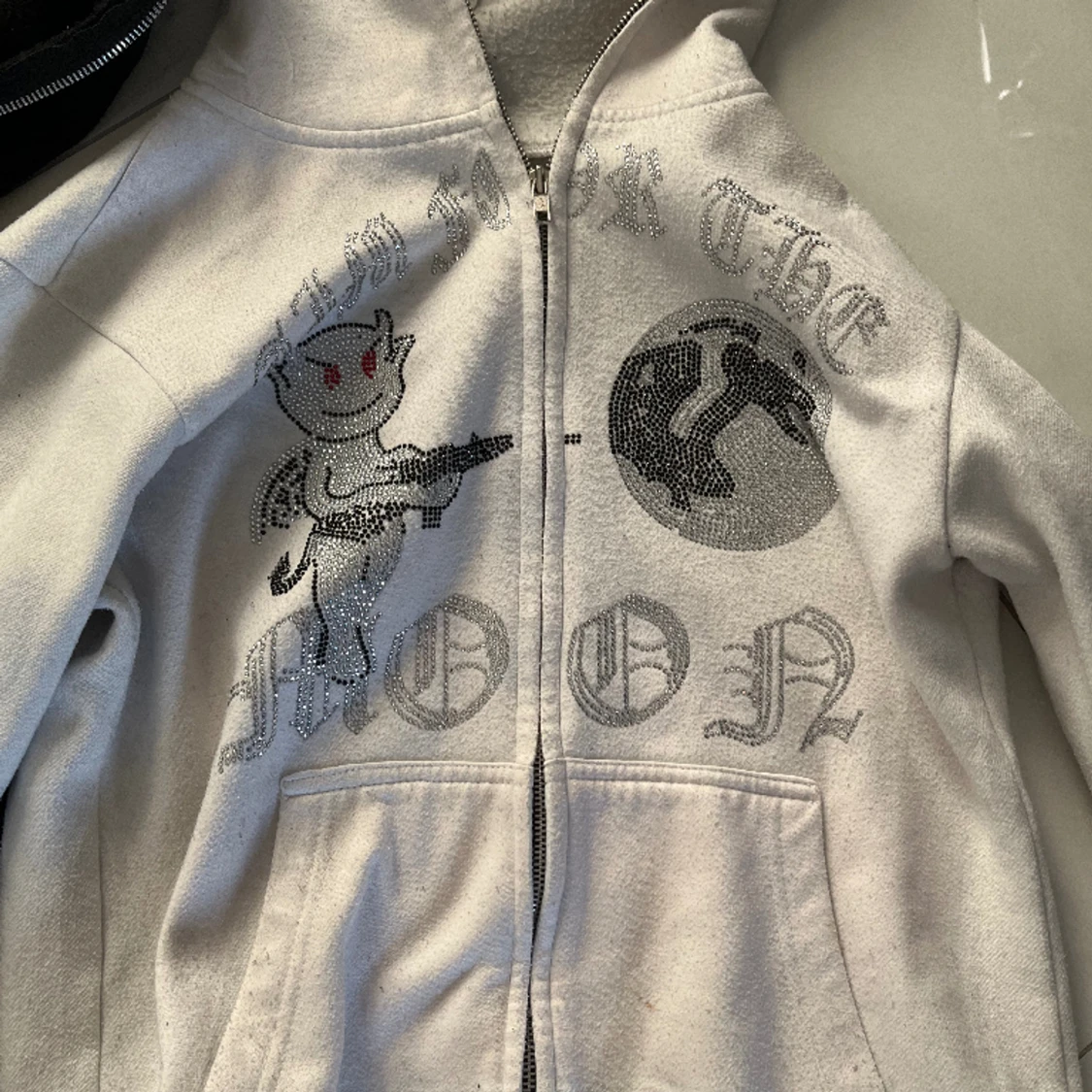 Rhinestone hoodie - 90