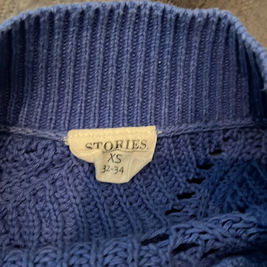 Blå kabelstickad - 90