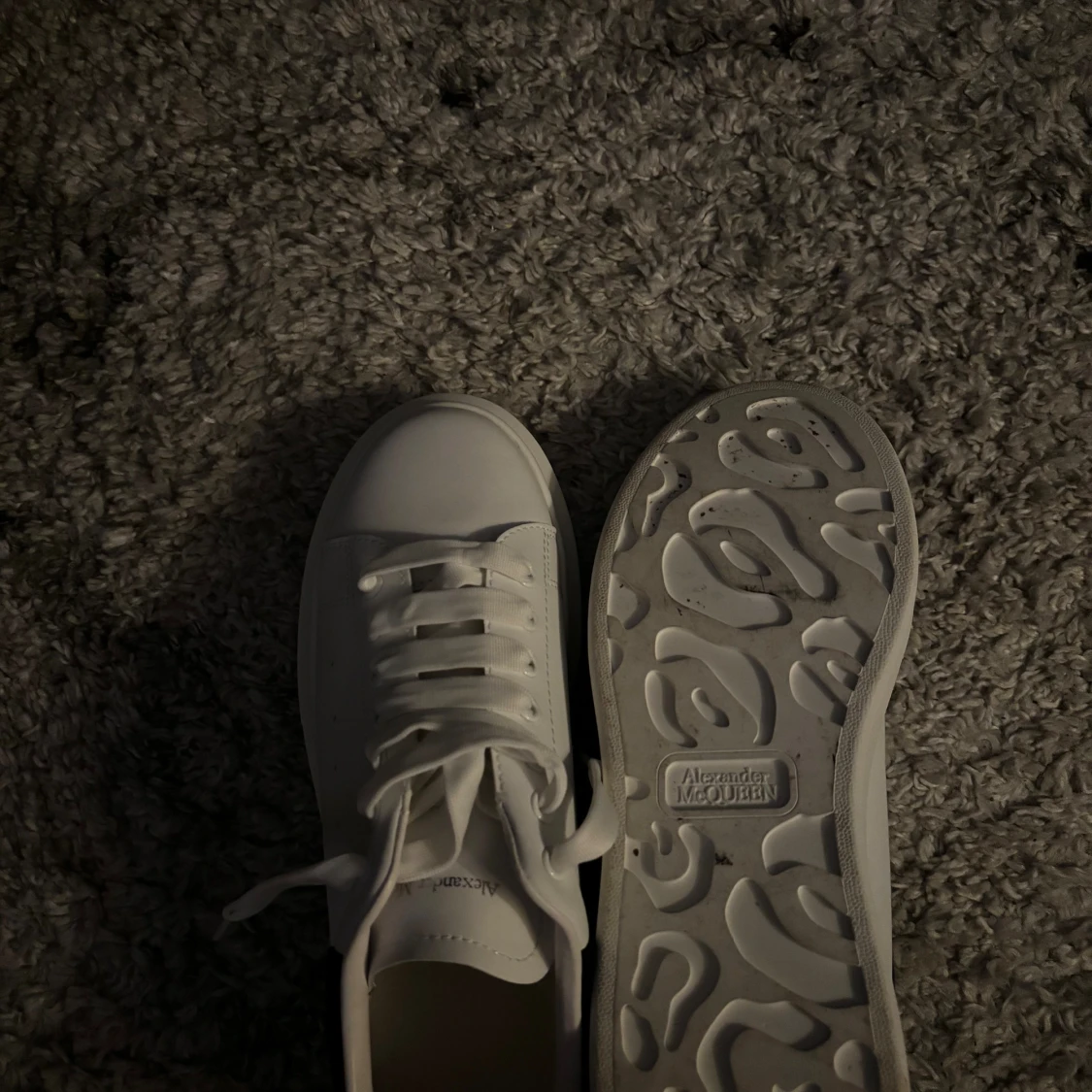 Alexander Mcqueens  - 91