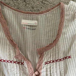 Odd Molly  - Säljer min fina blus ifrån odd Molly! Har bara användt några få gånger!💕💕