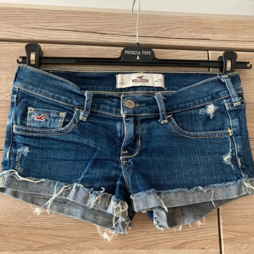 Super snygga jeans shorts från hollister som tyvärr inte passar. Shorts.