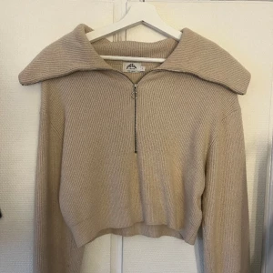 Stickat - Beställd från Nakd, knappt använd✨