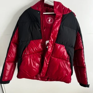 Jacka från Save The Duck - En snygg jacka från Save The Duck!