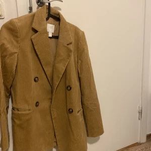 Fin bra kavaj  - Storlek 34 anvät bara 1 gång 