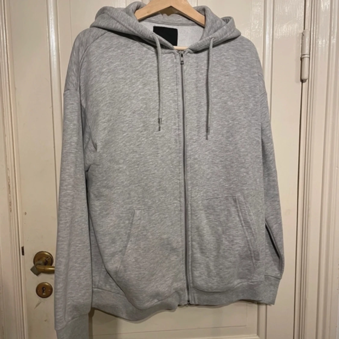 Grå sweatshirt 