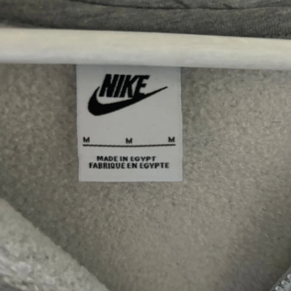 Grå Nike hoodie - 91