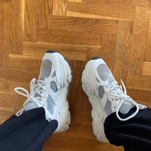 Skor  - Strl 38 - 100 kr 