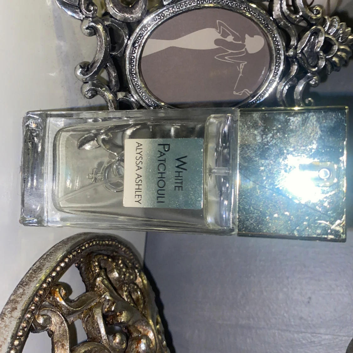 WHITE PATCHOULI PARFYM