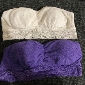 Bandeau/tub bh - M/L - 2 st lätt vadderade bandeau, tub bh i spets, storlek M/L. Lila och vit. 