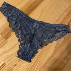 2 par trosor strl M - Aldrig använda. 