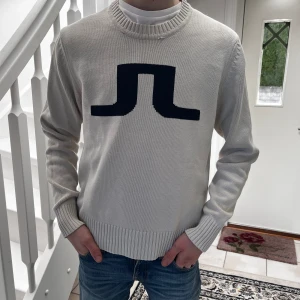 J.Lindeberg Stickad - J