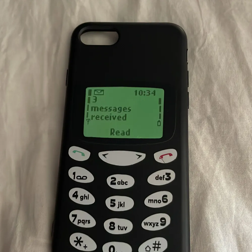Teldonskal för 7,8 och SE. Fint skick ska se ut som en Nokia . Accessoarer.