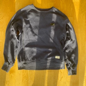 True religion tröja - En as fett true religion tröja