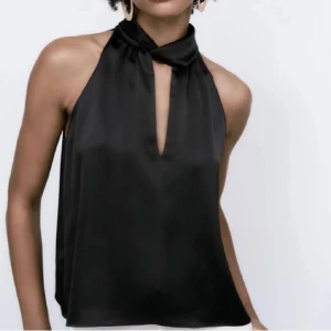 Satin linne - Säljer detta linne från zara i storlek medium pga att den inte används! 🤗🤗