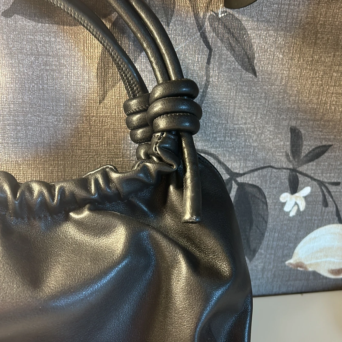 Oanvänd väska från HVISK - 90