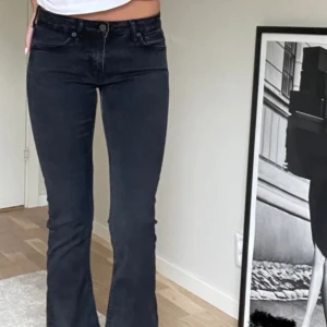 Crocker jeans - Jättefina jeans som jag aldrig har använt. INTE min bild!! 