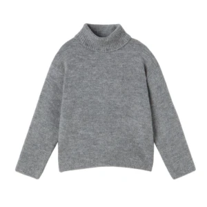 Stickad polo tröja  - Varm tröja med krage, köpt på zara barnavdelning, passar mig som bär S