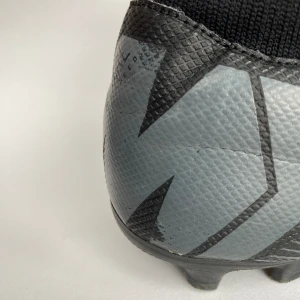 Nike Mercurial Superfly str44.5 - Nike Mercurial Superfly str44.5.sälger för att dom är för små. Skick 7/10. Lätt slitage på dubbar och sko snören.