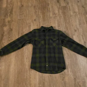 Dickies flanell (stl S) - Har blivit använd få gånger