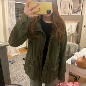 Jacka - Säljer denna fina vårjacka💕