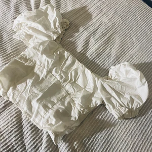 Sommar topp  - En fin sommar topp, inte mucket använd. Köpare står för frakt. 