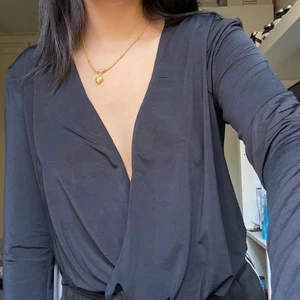 Body Nelly  - Använd 1-2 gånger, passar XS oxå 