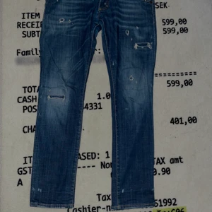 DSquared2 jeans (storlek 46) - Säljs för 3000kr, nypris ca 6000kr, storlek 46, cond 9/10.