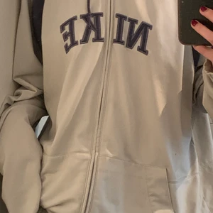 Nike hoodie - Snygg Nike hoodie/jacka, skriv för fler bilder